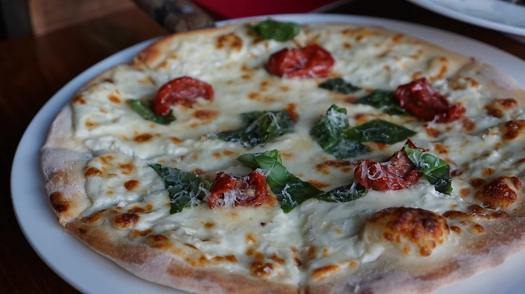 Une bianca aux quatre fromages